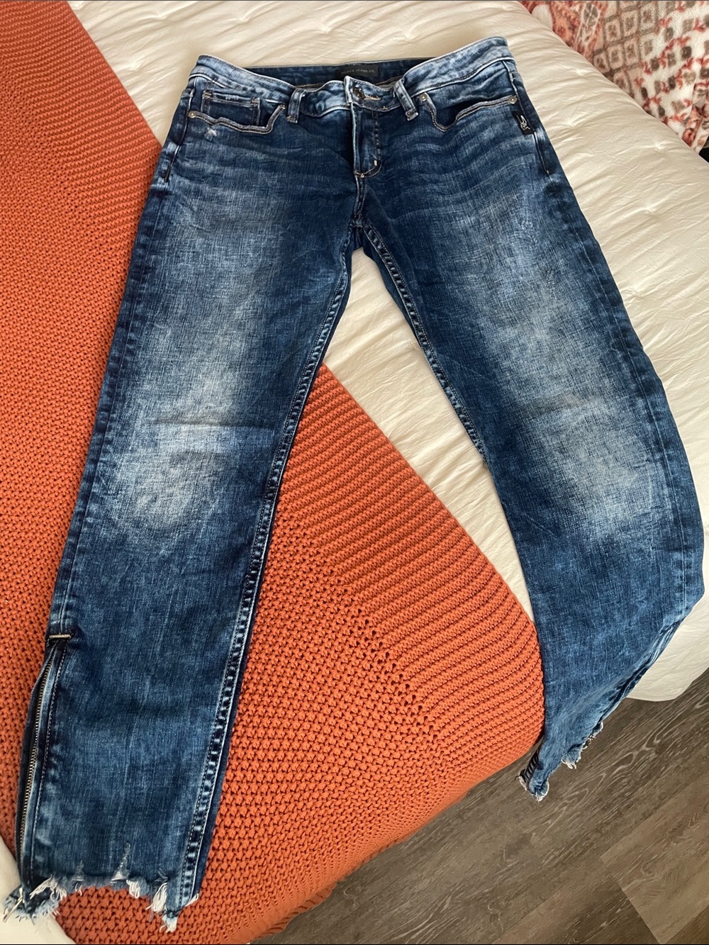 Silver Jeans Men's Dark Blue Washed Slim Straight Jeans